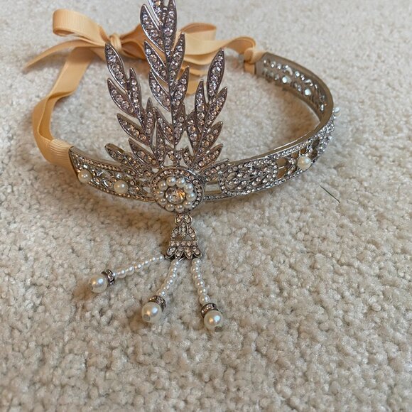 "Great Gatsby" style pearl crystal tiara, adjustable. - Picture 4 of 5